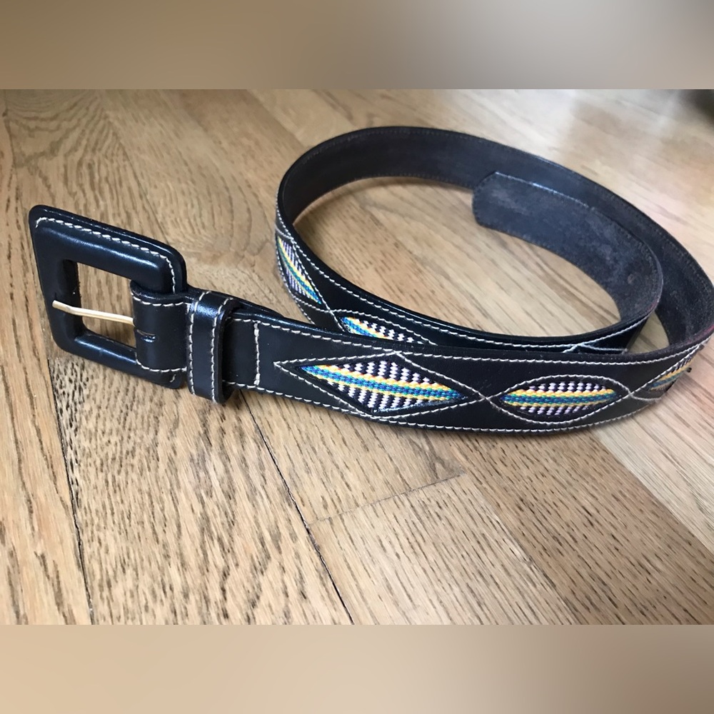 Vintage black leather belt with woven accents that has an Aztec vibe holes 32-34